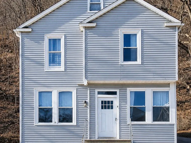 653 Jersey Ave #C — Photo 1