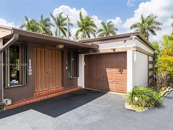 4th image of 11500 NW 42nd St