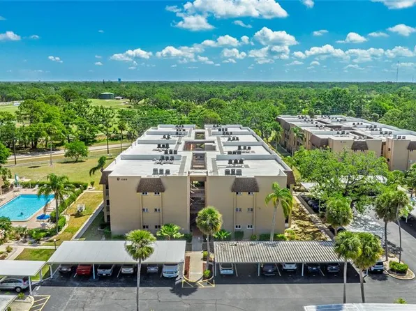1330 Glen Oaks Dr E Unit 374D, Sarasota, FL 34232