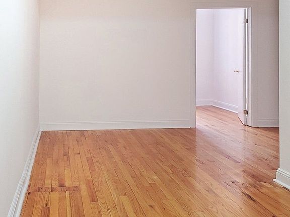 3rd image of 115 W 16th St APT 230