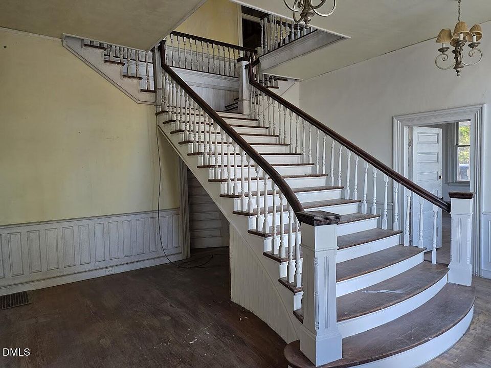 10th image of this home