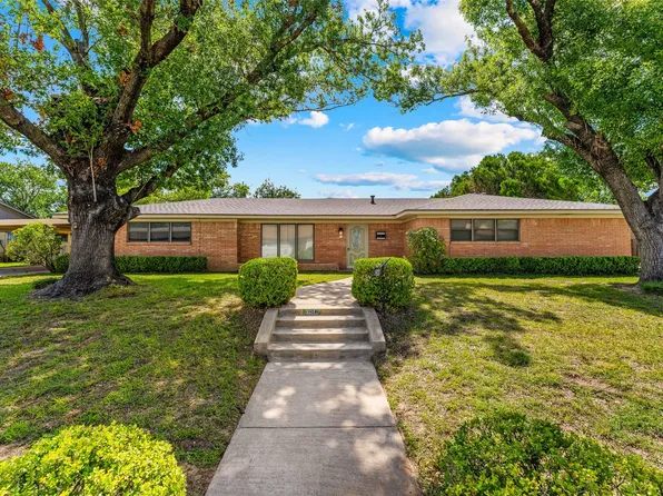 1813 King Cole Dr, Waco, TX 76705