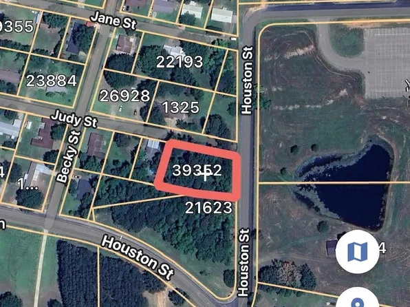 Judy St, Queen City, TX 75572