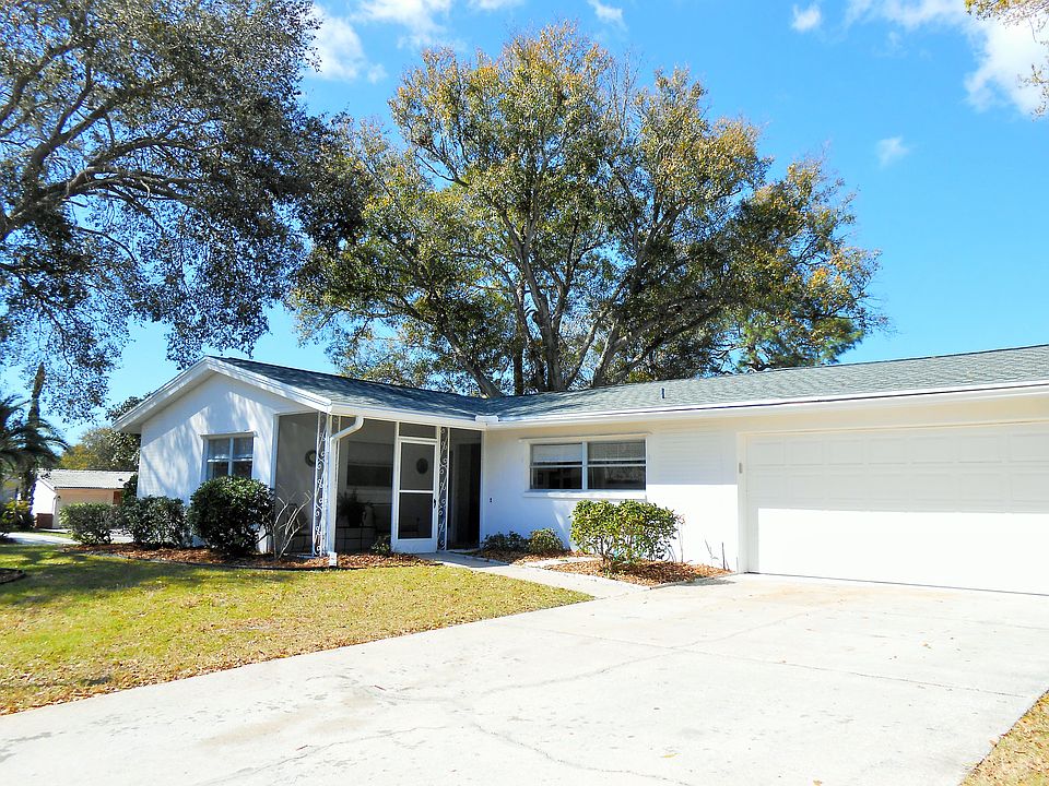 1st image of 2040 Pine Ridge Dr
