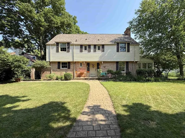 1801 Sherwood SW Drive, Beloit, WI 53511