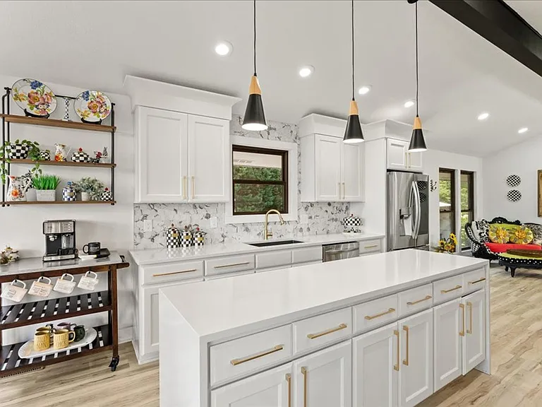 813 N Cedar Bluff Rd — Photo 15