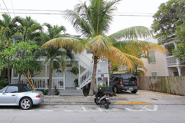 623 Thomas Front of House