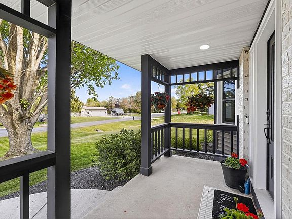 4th image of 3767 Caribou Road Road