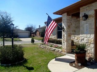 2207 Twin Peaks Cv, Leander, TX 78641