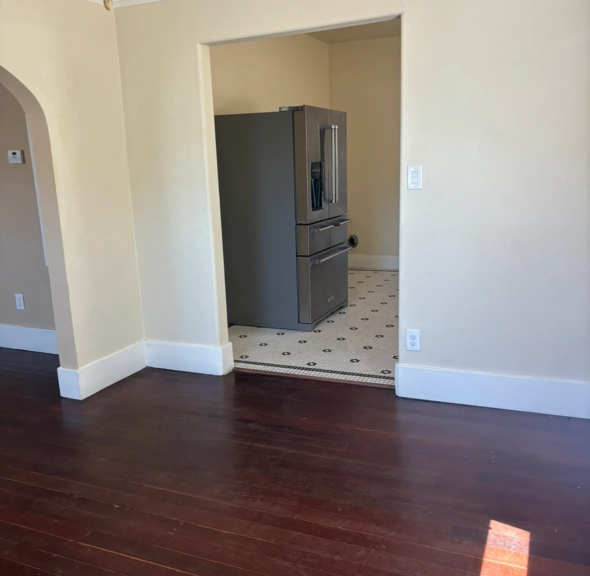 1 bed, 800 sqft, $1,500 — Photo 3