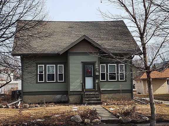 2nd image of 916 Wilson Ave