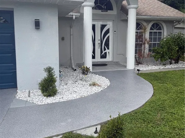 401 Hibiscus Ave, Lehigh Acres, FL 33972