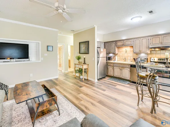 8134 Oldfield Rd SW Unit 7, Huntsville, AL 35802