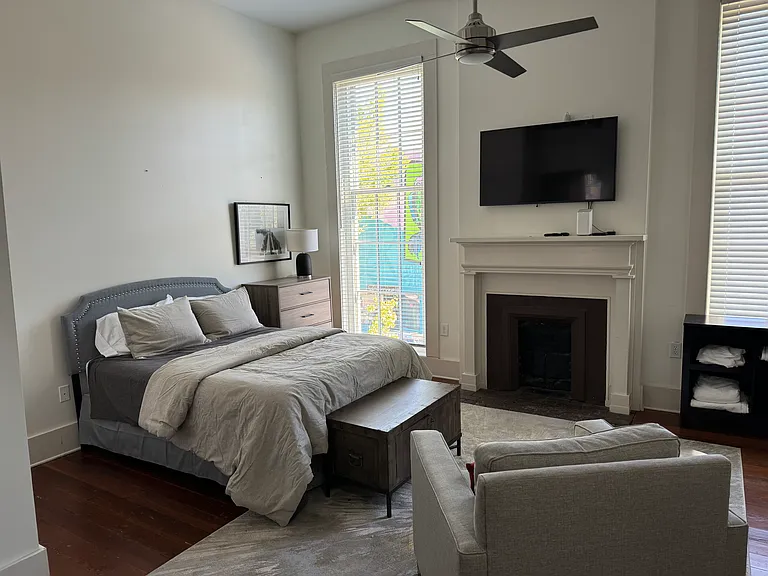 903 Broad St #B — Photo 7