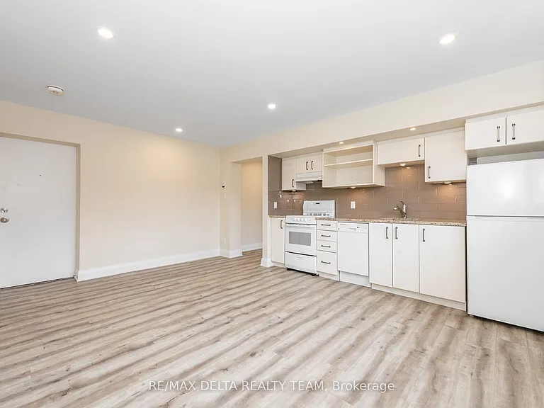 416 Dovercourt Ave #1 — Photo 5