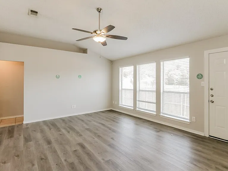 9234 Crimnson Ct — Photo 4
