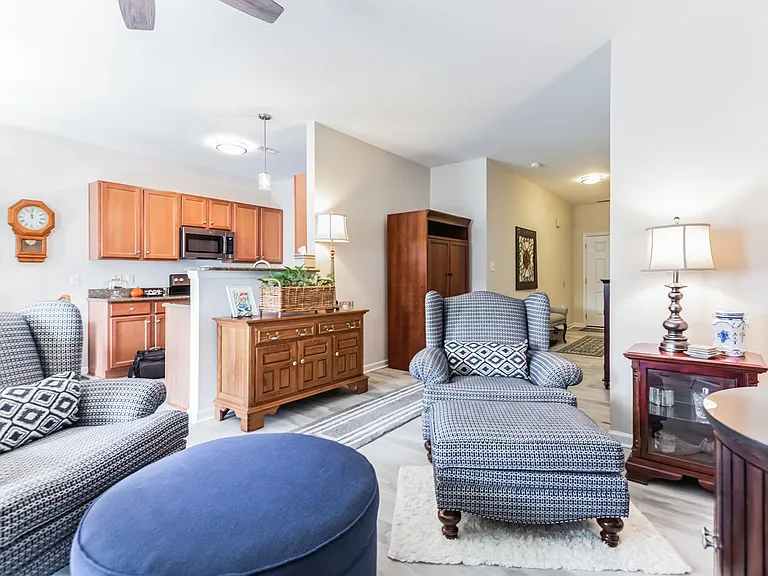 9598 Walkers Glen Dr — Photo 14