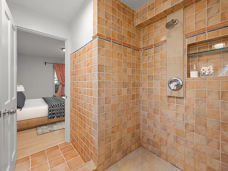 1533 Allyn Ave — Photo 23