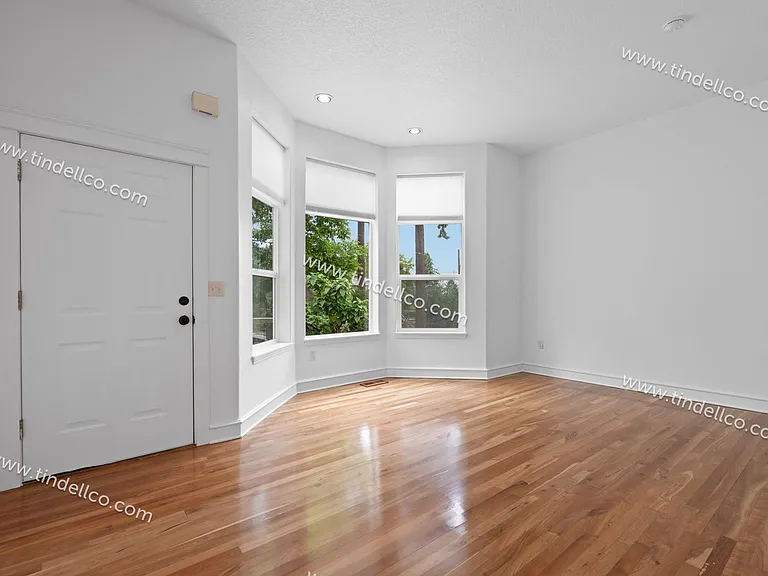 3140 NE 103rd Pl — Photo 4