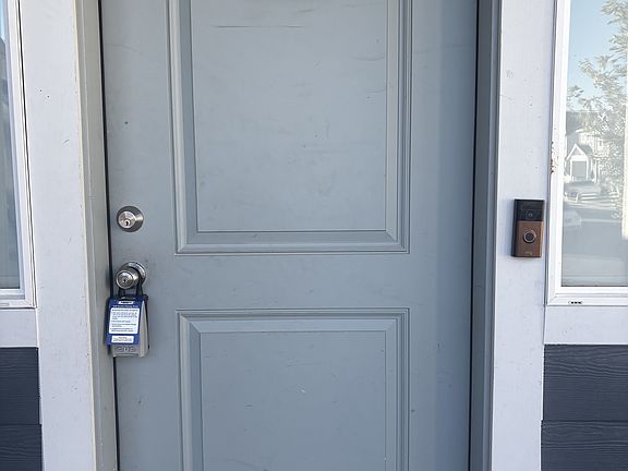 2nd image of 675 E Verdant Dr