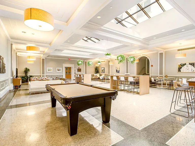 Strathmore Apartments — Photo 11