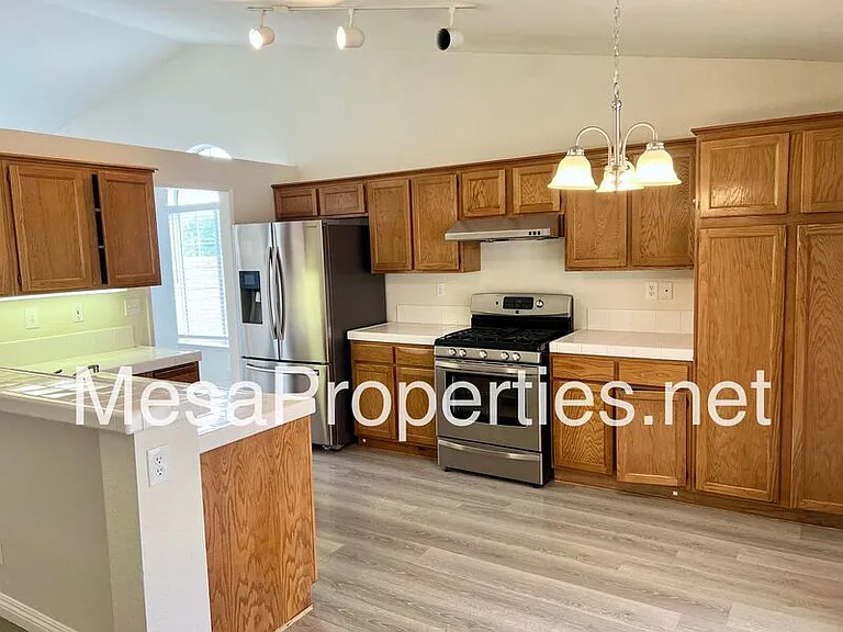 2816 W Fairview Dr — Photo 8