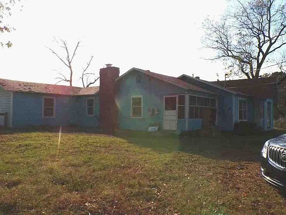 2nd image of 707 College St