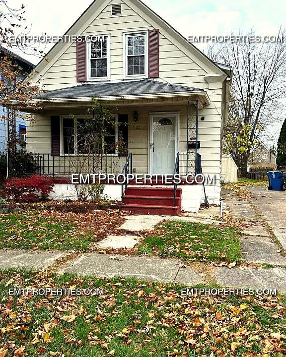 1st image of 1122 W 18th St