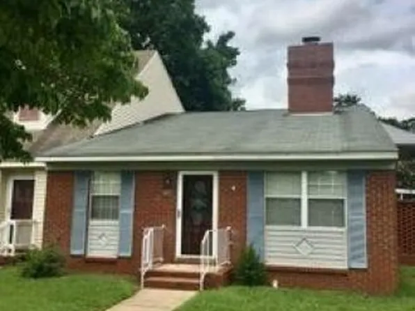 33 W Chadwick Cir, Dothan, AL 36305