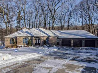 2428 Sandy Ln, Green Bay, WI 54302