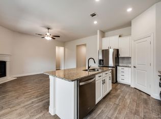 11132 Klondike Ln, Aubrey, TX 76227