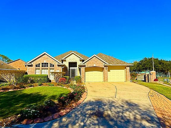 2nd image of 2448 Fairway Pointe Dr