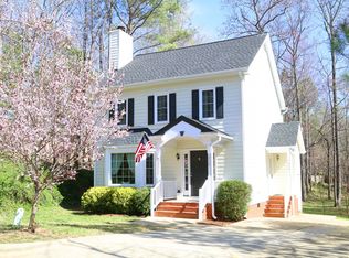 212 Cape Cod Dr, Cary, NC 27511