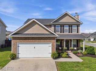 8002 Cambridge Reserve Dr, Knoxville, TN 37924