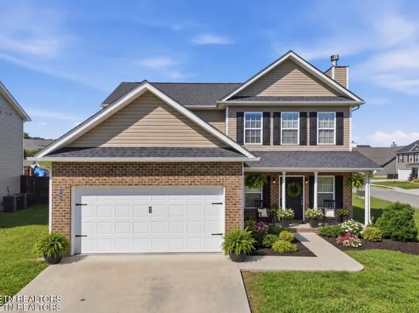 8002 Cambridge Reserve Dr, Knoxville, TN 37924