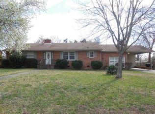 1222 Ridgecrest Ave, Burlington, NC 27215