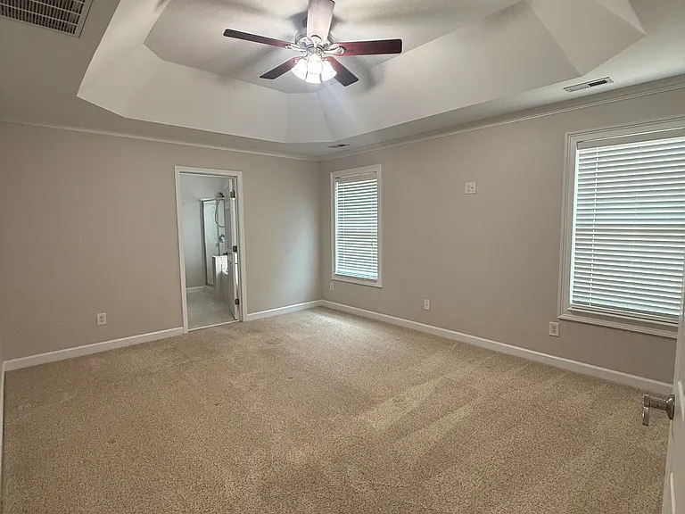 225 Stoke Hammond Ct — Photo 16