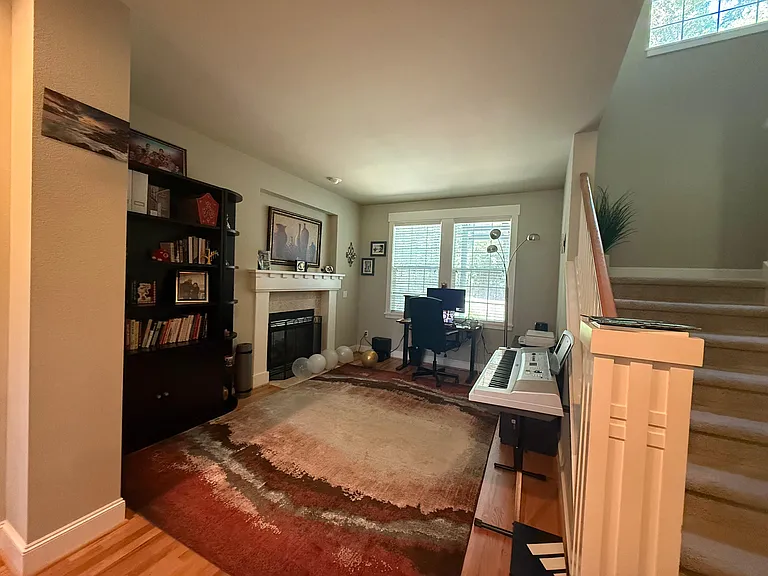 Living/Office Room
