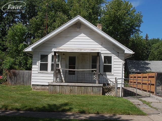 1st image of 2225 Arlington Ave