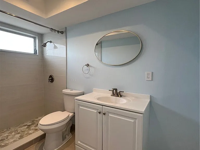 1406 SE 2nd Pl #1 — Photo 8