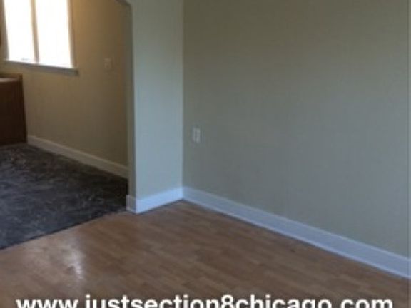5th image of 7300 S Claremont Ave