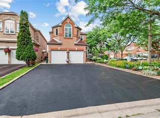 42 Stanley Ln, Markham, ON L3S 4E3