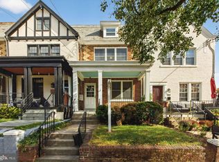 2413 39th St NW, Washington, DC 20007