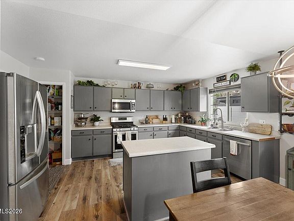 3rd image of 7454 Hebrides Ct