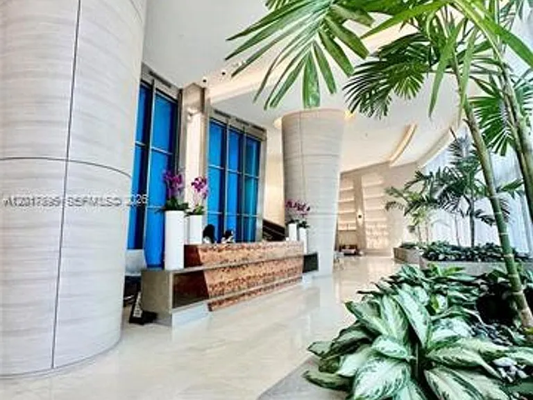 18201 Collins Ave #4508 — Photo 14