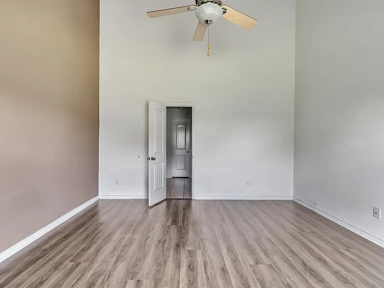 9203 Haverford Cove Ct — Photo 28