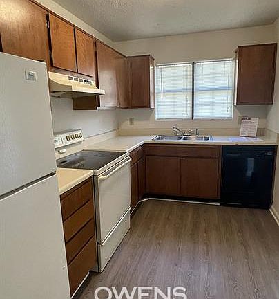 3rd image of 2497-D Hidden Cove Ct