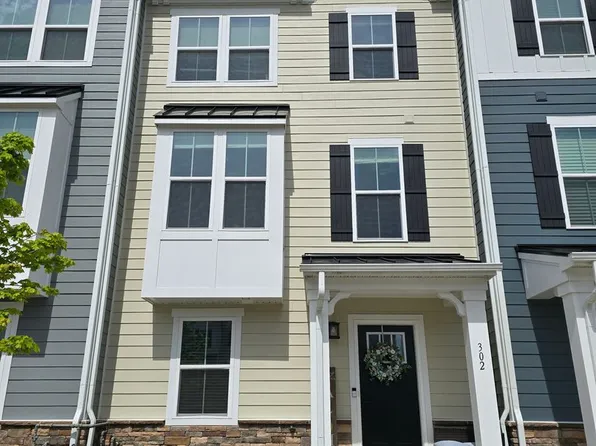 302 Fost Blvd, Moyock, NC 27958