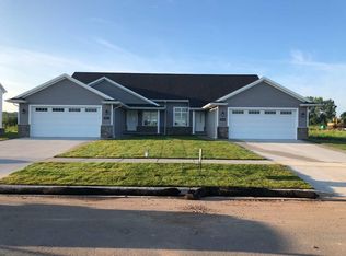 4599 Trellis Dr, De Pere, WI 54115