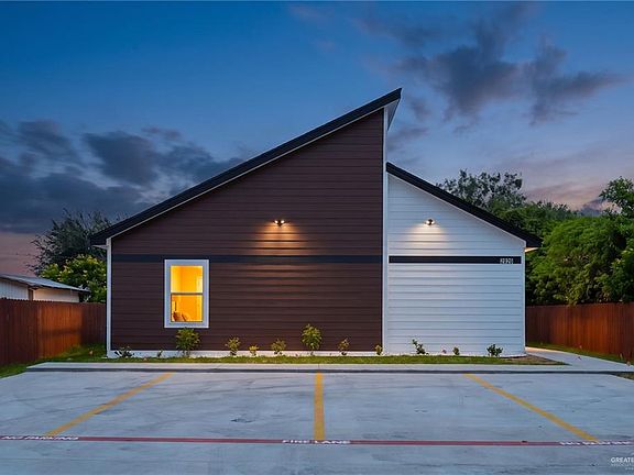 3rd image of 2020 Cedar Ave